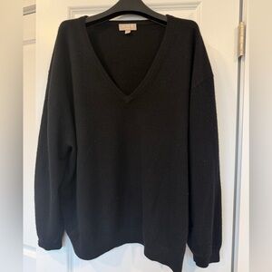 J.Crew Cashmere relaxed V-neck sweater in black size large